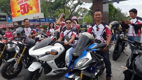 Nhiều xế "khủng" tham gia "Đại hội mô tô miền Tây 2018"  