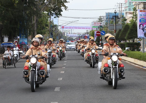 Bắt giữ trên 100 đối tượng vi phạm pháp luật