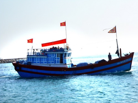 Một ngư dân Cà Mau đột tử trên biển