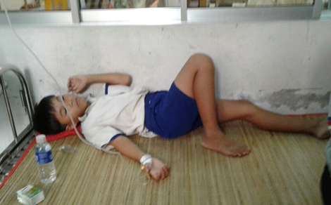 Kiểm điểm cán bộ vụ 84 học sinh nhập viện sau khi súc miệng bằng nước fluor 