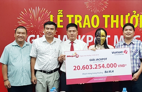 Cô gái bán mỹ phẩm trúng Vietlott gần 21 tỷ VNĐ