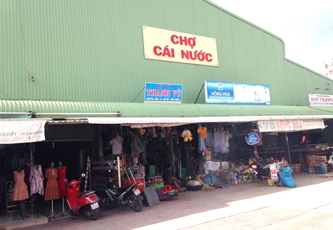 Thu gần 10 tỉ đồng của tiểu thương nhưng không lập biên lai