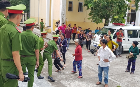 Bị hại của chủ hụi gây náo loạn Tòa án tỉnh Sóc Trăng