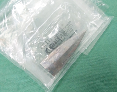 Bệnh nhân bị dao đâm xuyên tủy được cứu sống