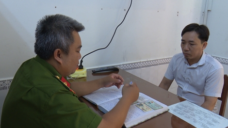 Thủ quỹ "biến mất" 9 năm cùng 200 triệu đồng tiền lương của giáo viên