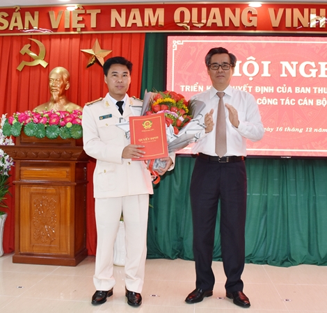 Công bố quyết định Bí thư Đảng ủy Công an tỉnh Bạc Liêu