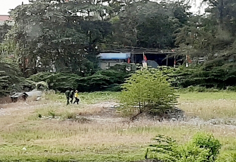 Phát hiện thi thể đang phân hủy trong bến xe cũ