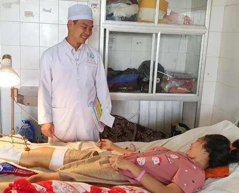 "Báo động đỏ” liên viện cứu bàn chân bé gái 15 tuổi bị tai nạn giao thông 