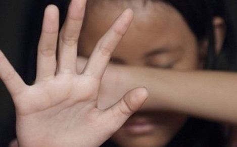 Bắt tạm giam nam điều dưỡng "sờ" vào vùng nhạy cảm của bệnh nhi