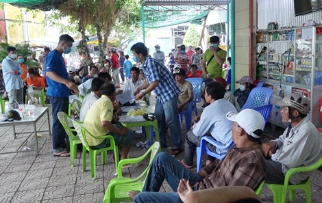 16 đối tượng chui vào quán cà phê đá gà qua mạng