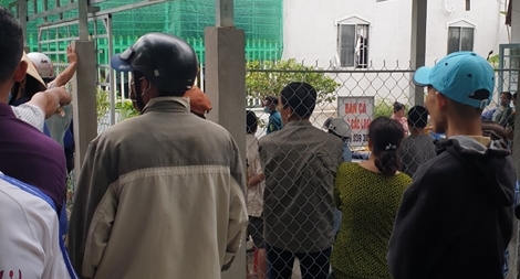 Đổ xăng đốt nhà, hai vợ chồng cùng tử vong