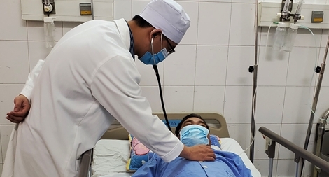 Suýt mất mạng do bị cua bể cắp 