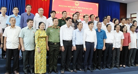 Đoàn đại biểu Quốc hội tỉnh Bạc Liêu tiếp xúc cử tri  