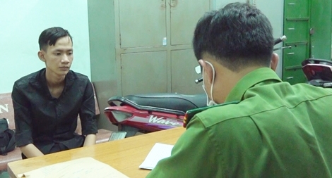 Phát hiện chất nghi ma túy “nước biển” ở Cà Mau