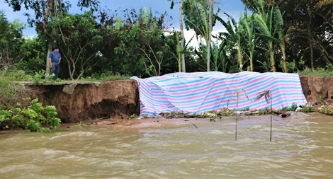 Sóc Trăng công bố tình huống khẩn cấp sạt lở bờ sông ở huyện Kế Sách