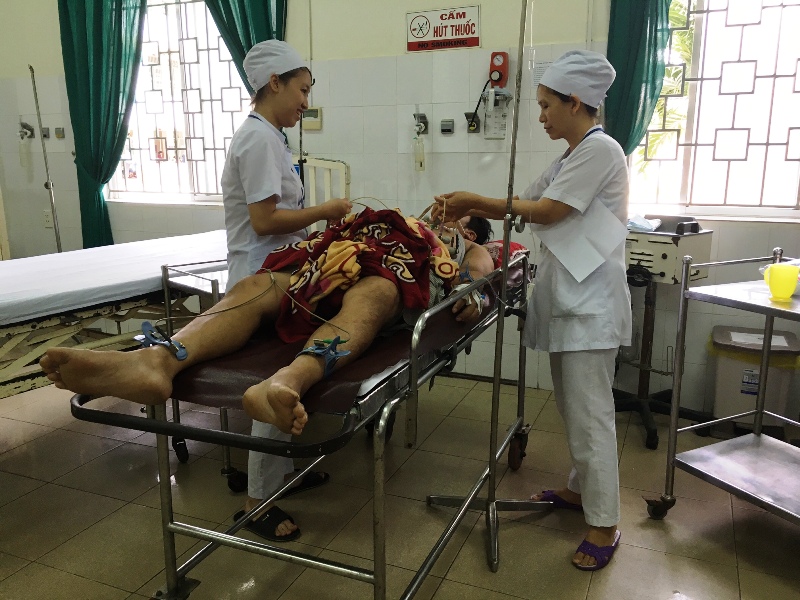 7 người nhập viện sau khi ăn món "đặc sản tử thần"