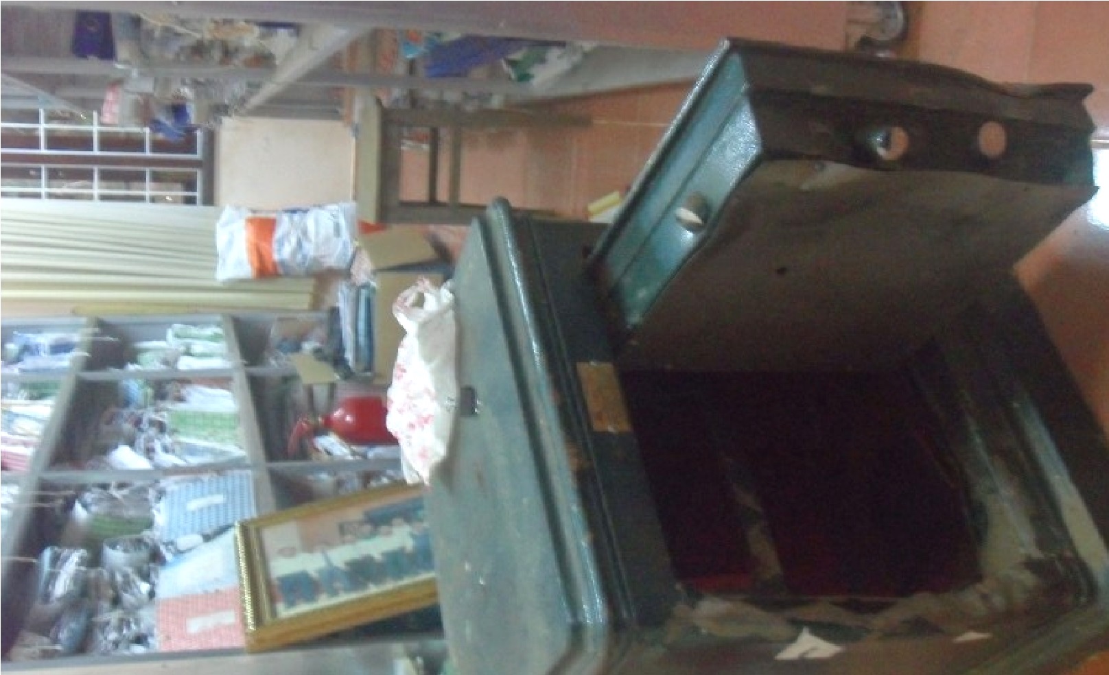 Trộm đột nhập trụ sở UBND, "cuỗm" hàng trăm triệu đồng