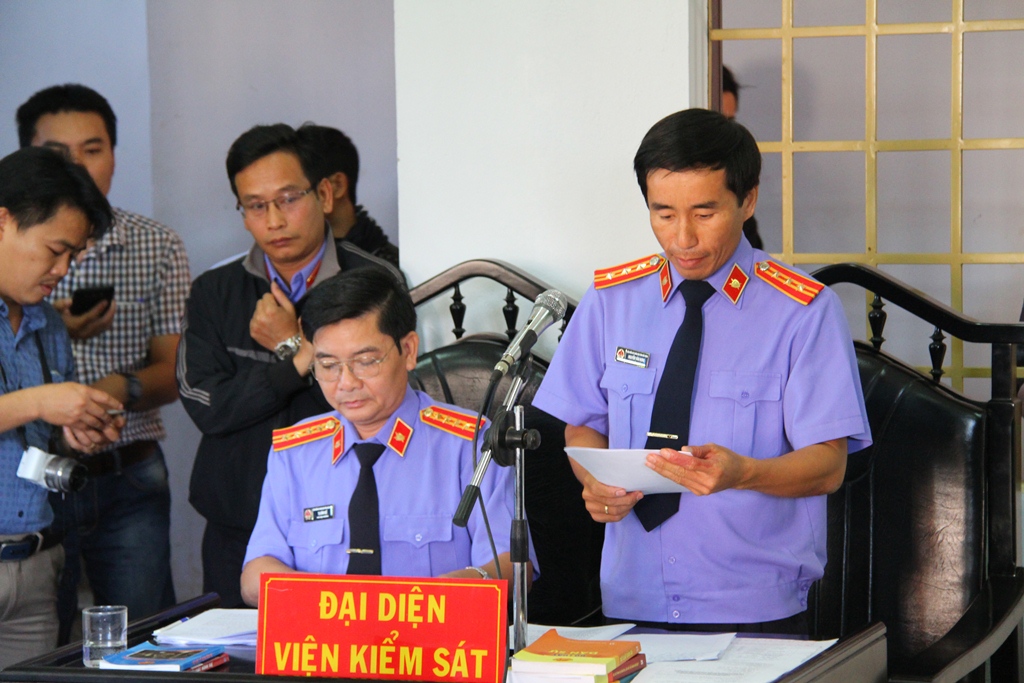 Đề nghị mức án tử hình cho bị cáo chủ mưu trong vụ xả súng tranh chấp đất đai 