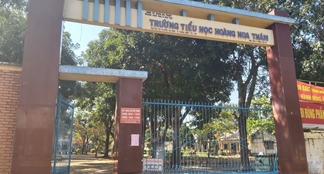 Thầy giáo tát học sinh, doạ đánh CSGT