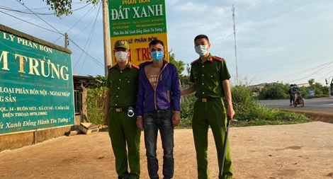 Bị phạt vi phạm giao thông, mang dao đi cướp để lấy lại tiền