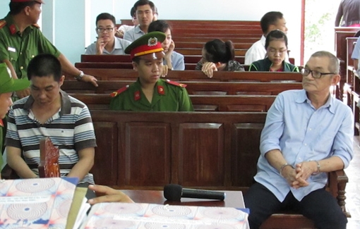 Giám đốc “trung tâm giải thể” cấp 2.500 chứng chỉ dỏm