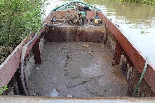 Va vào thành cầu, một thanh niên tử vong