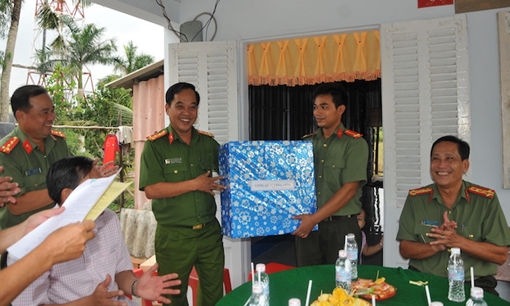 Ăn tết trong ngôi nhà mới