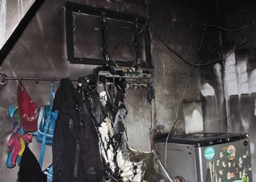 Cháy cửa hàng thuốc tây, nhiều người thoát chết