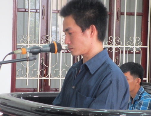 Cha ruột hiếp dâm con gái 11 tuổi