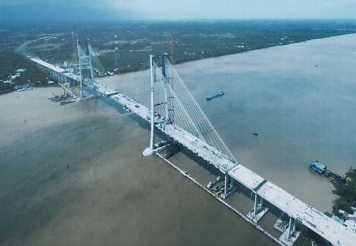 Hợp long cầu Cao Lãnh, nối hai bờ sông Tiền