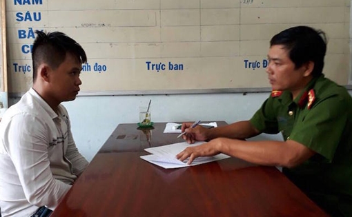 Kẻ biến thái chuyên rạch đùi phụ nữ ở miền Tây