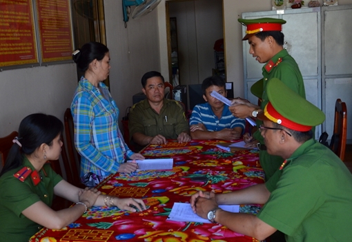 Bắt tạm giam chủ hụi lừa đảo gần 1 tỷ đồng