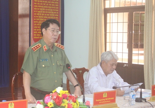 Thứ trưởng Bùi Văn Nam kiểm tra, chỉ đạo công tác tại Công an Trà Vinh