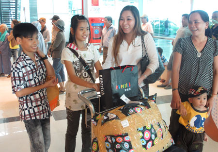 Cần Thơ mở hai chuyến bay đón cô dâu Việt về quê ăn Tết