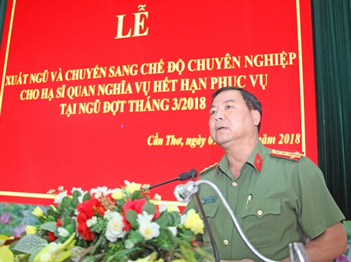 Tổ chức lễ xuất ngũ cho các chiến sỹ là công dân phục vụ có thời hạn trong CAND 