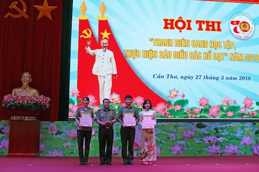 Sôi nổi Hội thi sân khấu hóa “Thanh niên Công an học tập, thực hiện 6 điều Bác Hồ dạy”