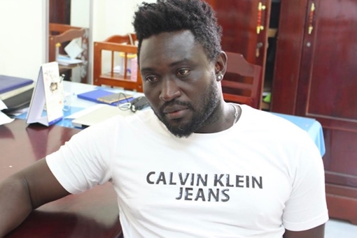 Đối tượng lừa tiền tỷ của phụ nữ từng là cựu cầu thủ V-Leage