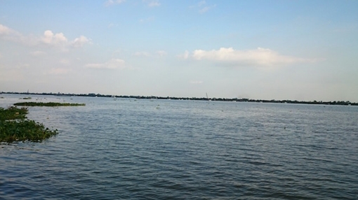 Thi thể người đàn ông chết bí ẩn ở bến đò