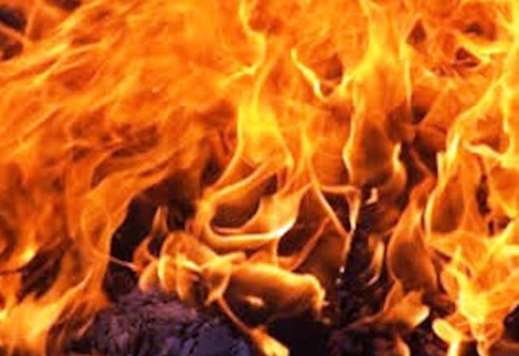 Mâu thuẫn tình cảm, phóng hoả đốt nhân tình rồi tự thiêu