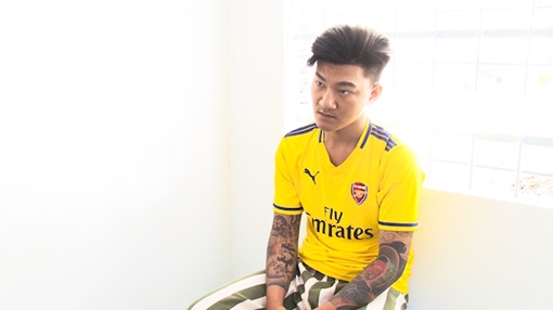 Hai thanh niên đi mua ma tuý cướp túi xách chứa 250 triệu đồng