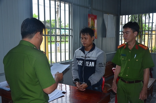 Cha dượng doạ giết, nhiều lần cưỡng bức bé gái con riêng của vợ