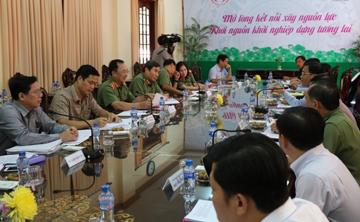 Phát triển thi đua cần phải giữ gìn bản sắc của Đồng Tháp