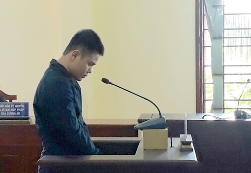 Rủ bạn gái “bỏ nhà đi bụi", nam thanh niên lãnh 9 năm tù