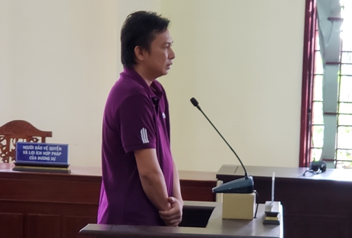 Nhậu nhẹt về nhà đánh vợ rồi hành hung Cảnh sát khu vực