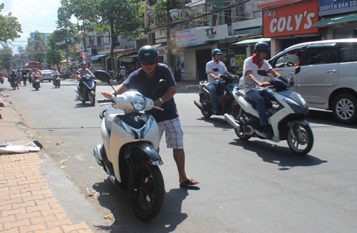 Thông tin chính thức vụ hàng loạt xe tay ga chết máy vì nhiễu sóng ở Mỹ Tho