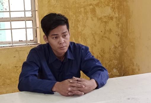 Trộm 14 Iphone X trị giá 400 triệu đồng