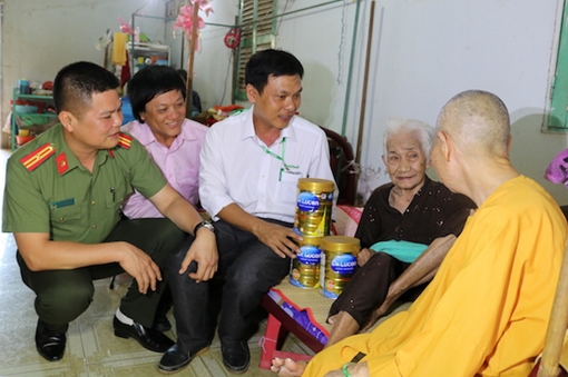 Tết đến sớm với vùng quê nghèo Trà Vinh