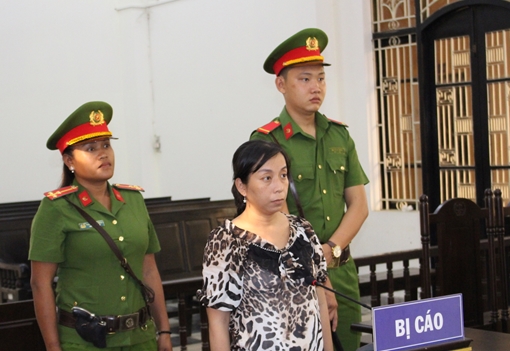 Chiếm đoạt gần 2 tỷ đồng, "hụi viên" lãnh 12 năm tù