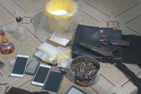 Bắt giữ nghi phạm tàng trữ ma túy cùng khẩu súng K54