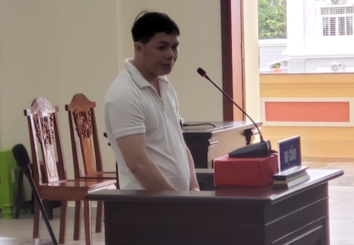 Kẻ lừa đảo chạy trường, xin biển số ôtô lãnh 13 năm tù